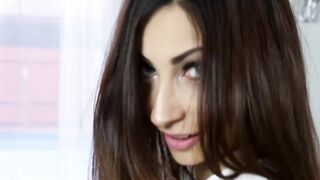 Jade Jantzen enjoys ass pumping from behind