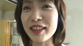 Japanese Sexy Girl insert Carrot on her unshaved twat masturbating