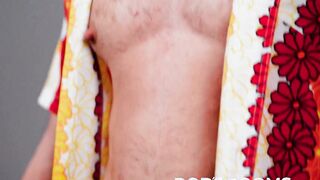 Hunk Derek irresistibly kissed Devin in an erotic photoshoot