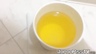 Kinky girl from Japan keeps track of how much she can pee