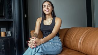 Amateur Tiny Boobs Teen Cowgirl Like A Pro