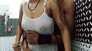 Indian Bhabhi ki Zordaar Bathroom Mai Chudai In Hindi Audio